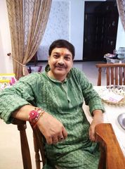 Dr-Devesh Khare